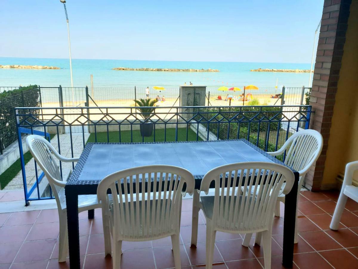 Appartamento Emilia Cupra Marittima Exteriér fotografie
