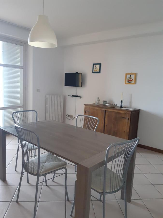 Appartamento Emilia Cupra Marittima Exteriér fotografie